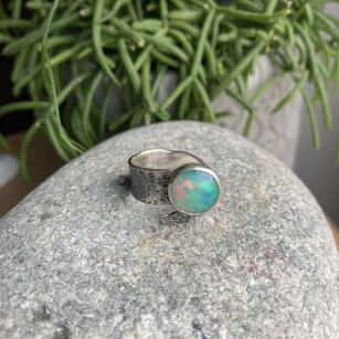 Pierścień Opal Etiopski Wello Srebro 925 Rękodzieło