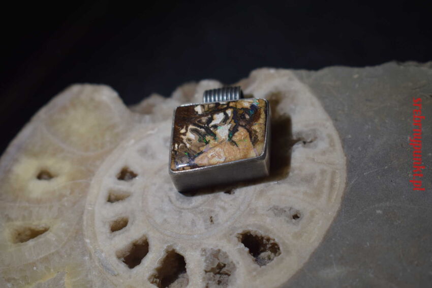 Wisiorek Opal Australia Boulder Srebro 925