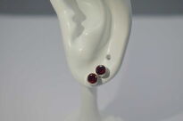 Małe kolczyki z naturalnym granatem (5 mm) Sztyft Srebro 925 - 9