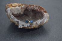 Srebrne kolczyki sztyfty z labradorytem minimalizm Srebro 925 niebieska poświata - 8