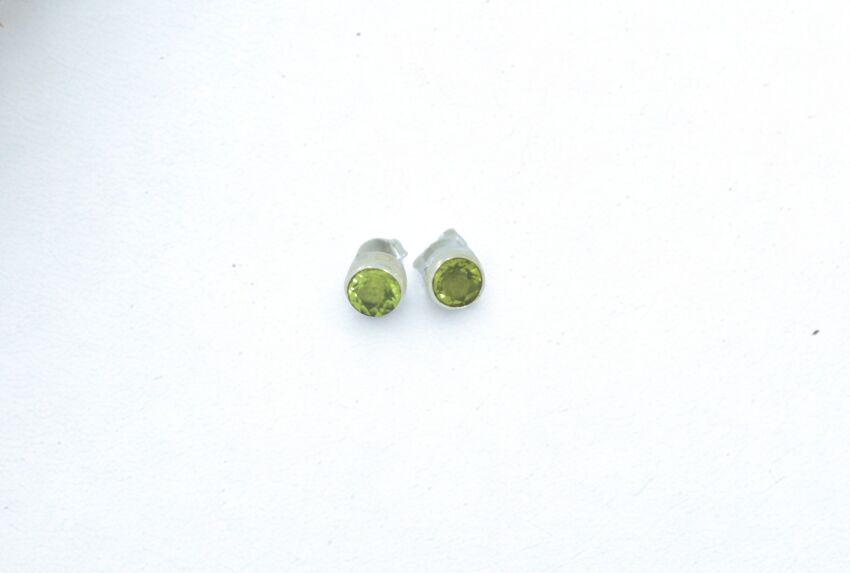 Kolczyki Małe Oliwin Perydot Fasetowany (5 mm) Sztyft Srebro 925