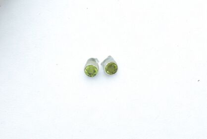 Kolczyki Małe Oliwin Perydot Fasetowany (5 mm) Sztyft Srebro 925