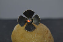 Pierścień Kwiat Opal r.16 Srebro 925 - 9